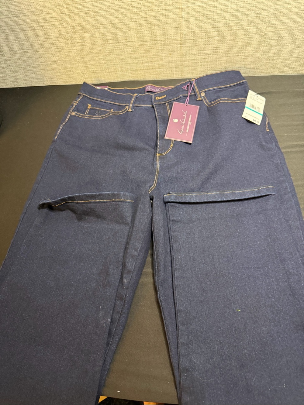 Gloria Vanderbilt Dark Blue Straight-Leg Jeans with Front Flap Pockets